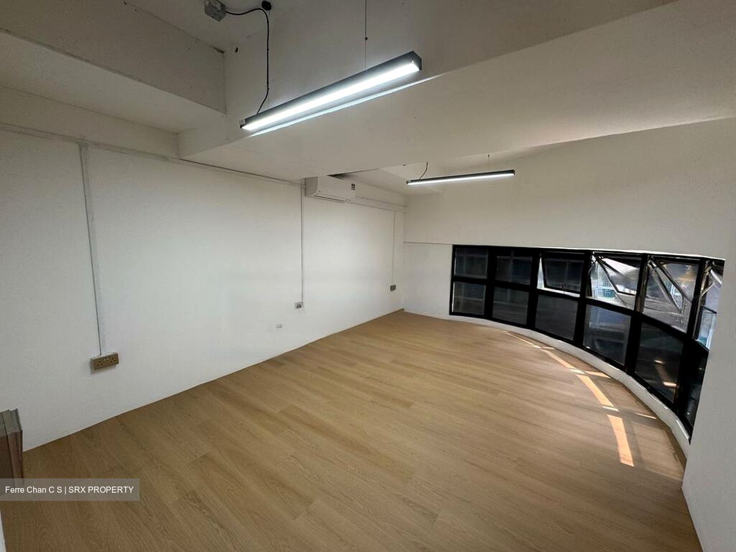 Invest Ho Building (D13), Factory #457859901